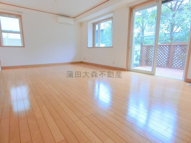 南雪谷ガーデンの居間・リビング|LDK16.4帖