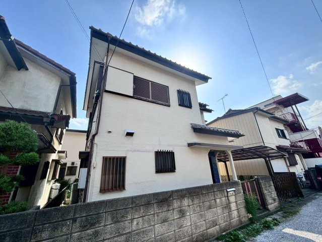 中古戸建　野田市七光台の駐車場