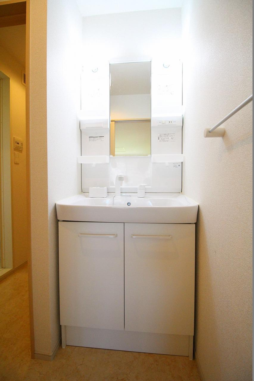 ルーチェの洗面所|※お部屋により仕様が異なる場合がございます※