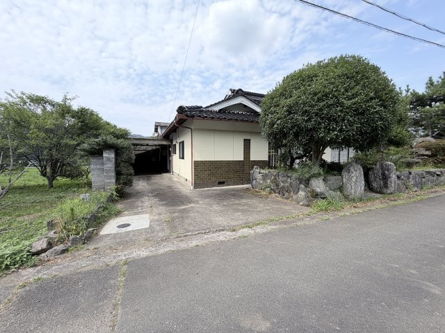 丹波市市島町上牧の中古一戸建|駐車スペース