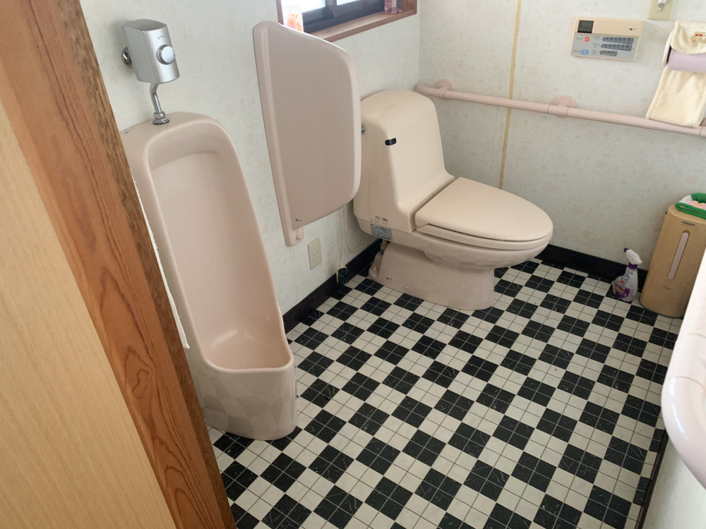 丹波市市島町上牧の中古一戸建のトイレ