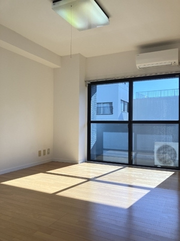 荒川区東日暮里２丁目の賃貸マンション