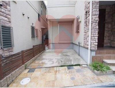 【駐車場】 | 豊中市上野東２丁目戸建