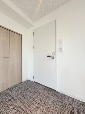 「防音マンション」プライムブリス森下スタジオの設備|防音扉を採用でリビングと防音室との音（音楽）も低減してくれています！
