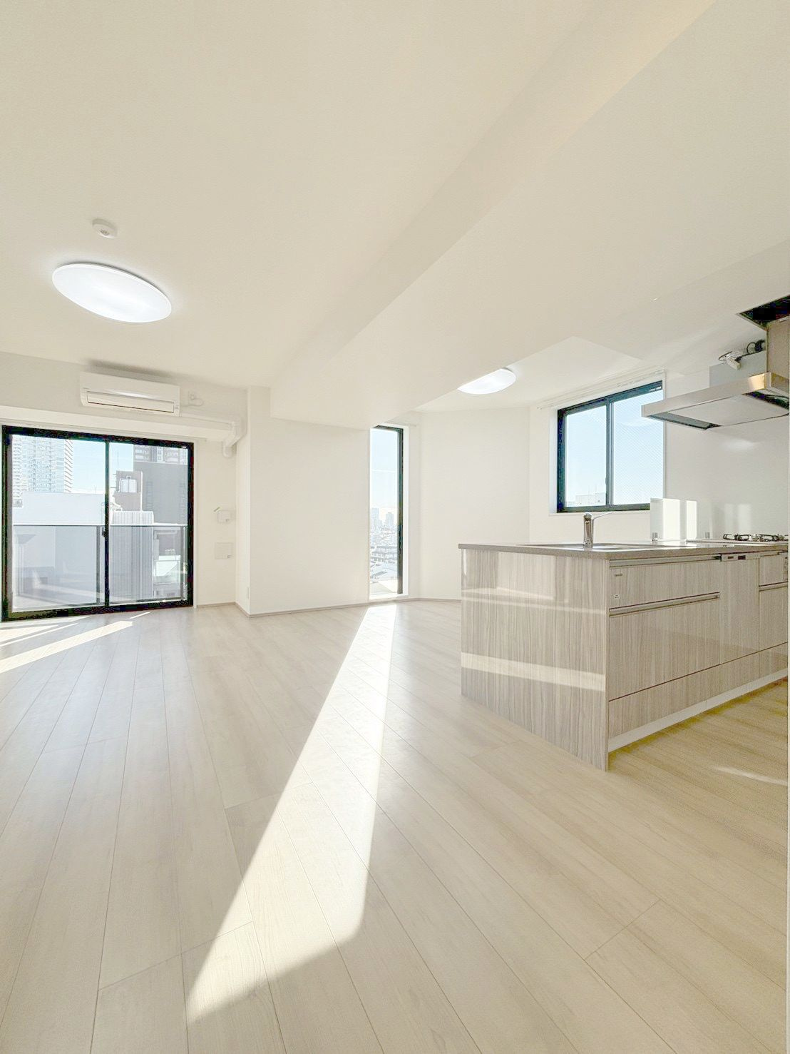 「防音マンション」プライムブリス森下スタジオの洋室|こちらの居間で趣味の時間をお楽しみください