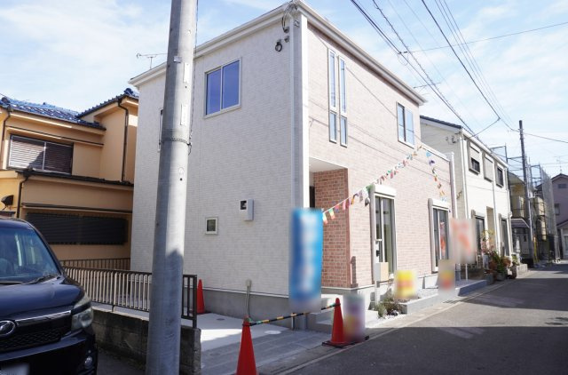 越谷市大字大泊 新築分譲住宅 の外観