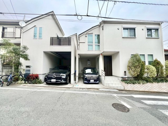 練馬区小竹町1丁目　中古戸建の居間・リビング|現地ご見学希望・資料請求などお気軽にお問い合わせ下さい！
03-5990-5201