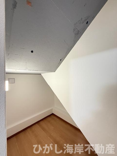 茅ヶ崎市浜之郷　中古戸建　の設備|新規リフォーム完了！　階段下収納