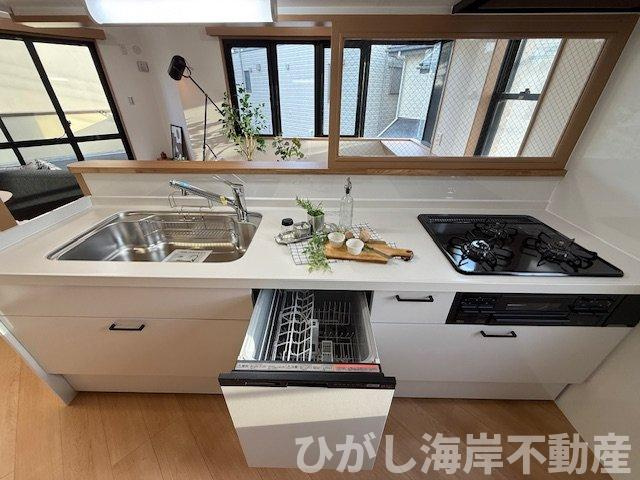 茅ヶ崎市浜之郷　中古戸建　のキッチン|新規リフォーム完了！　食洗器付きシステムキッチン
