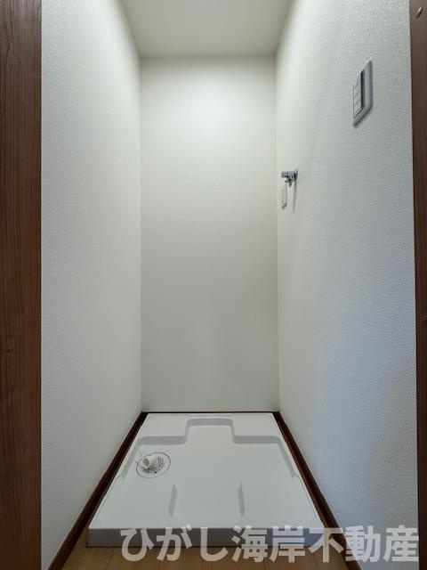 茅ヶ崎市浜之郷　中古戸建　のランドリースペース|新規リフォーム完了！　洗濯機置場