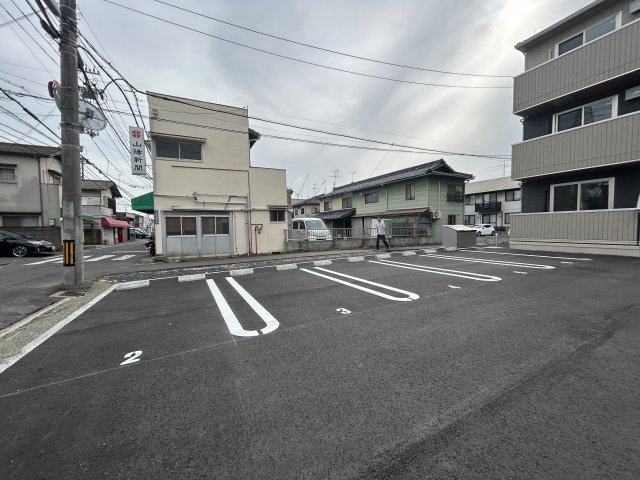 【駐車場】ラルゴ　スターダスト