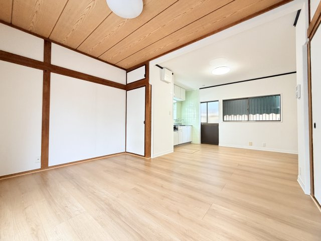 歌敷山４丁目貸家の内装