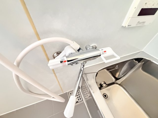 歌敷山４丁目貸家の浴室