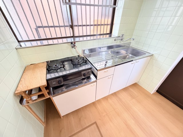 歌敷山４丁目貸家のキッチン