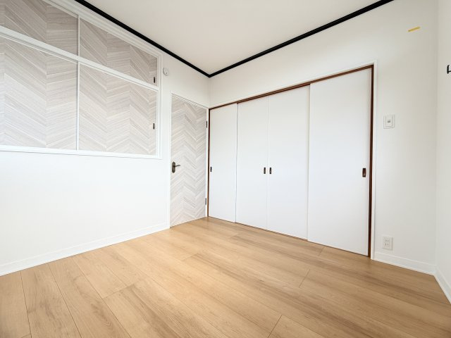 歌敷山４丁目貸家の居間・リビング