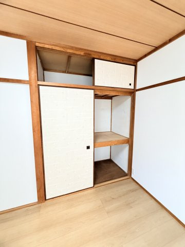 歌敷山４丁目貸家のその他