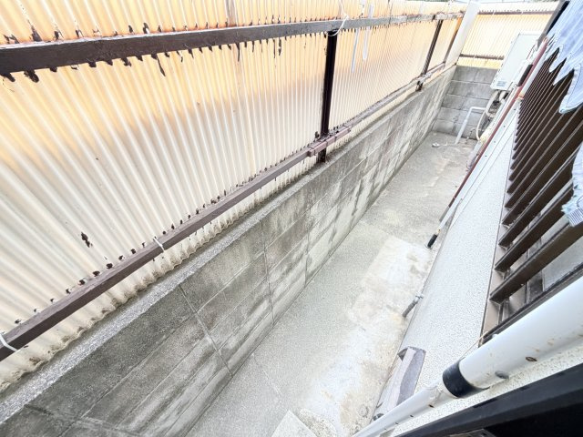 歌敷山４丁目貸家のバルコニー