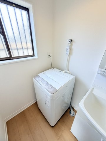 歌敷山４丁目貸家のトイレ