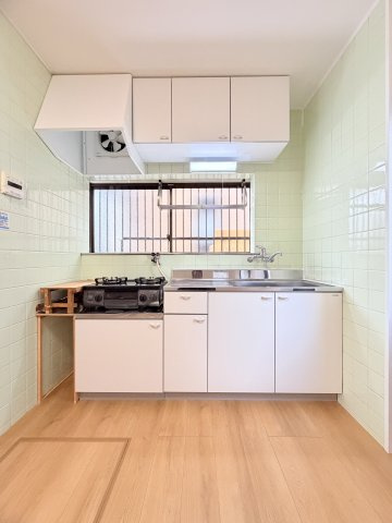 歌敷山４丁目貸家のキッチン
