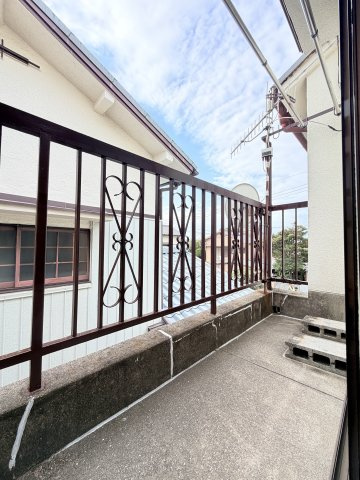歌敷山４丁目貸家のバルコニー