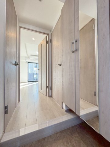 「防音マンション」Konomi　Morisitaの玄関|ゆったりとした玄関です