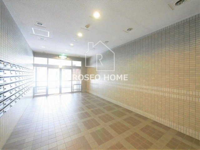 キオプラザ天満橋のロビー