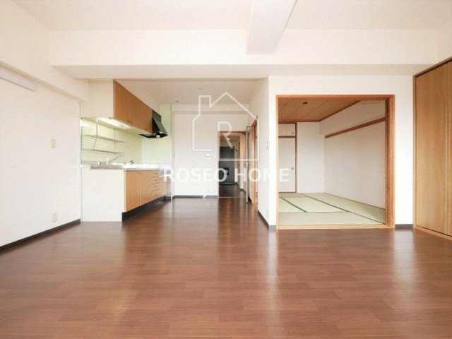 キオプラザ天満橋の居間・リビング|同マンション別部屋：参考写真