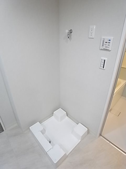神戸海岸通　萬利Residenceの洗面所