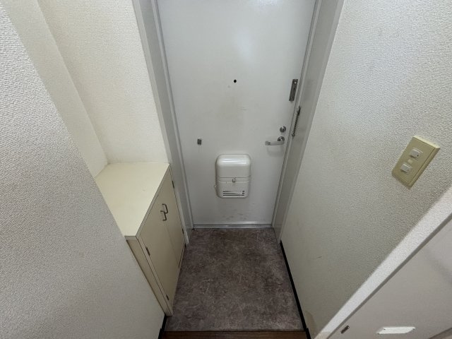 ストーク西灘の玄関