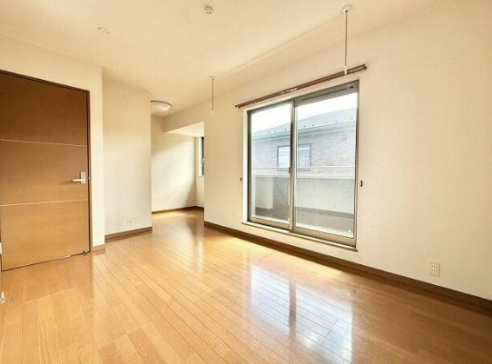 【中古】入間郡越生町越生リフォーム中古住宅の洋室|2F広々した洋室です！