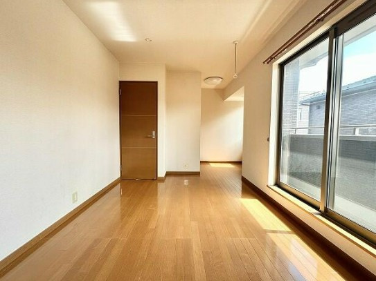 【中古】入間郡越生町越生リフォーム中古住宅の洋室|2F広々した洋室です！