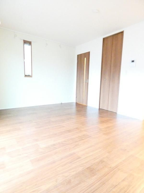 葛飾区西新小岩３丁目のアパートの居間・リビング