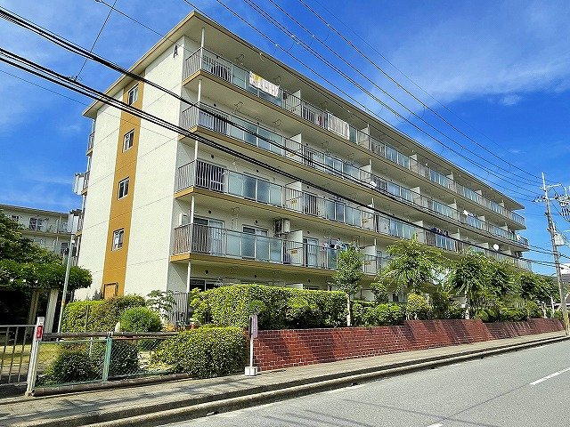 南京終マンションAの外観|キレイな外観です。