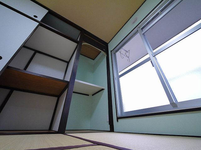 南京終マンションAの収納|収納スペース豊富です