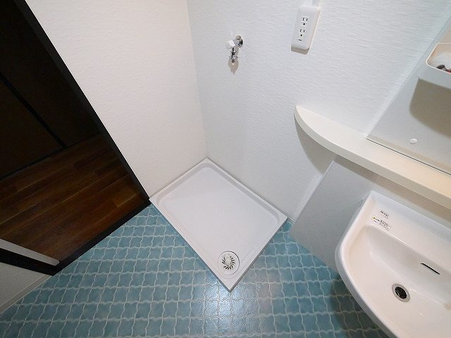 南京終マンションAの設備|嬉しい室内洗濯機置き場がございます。