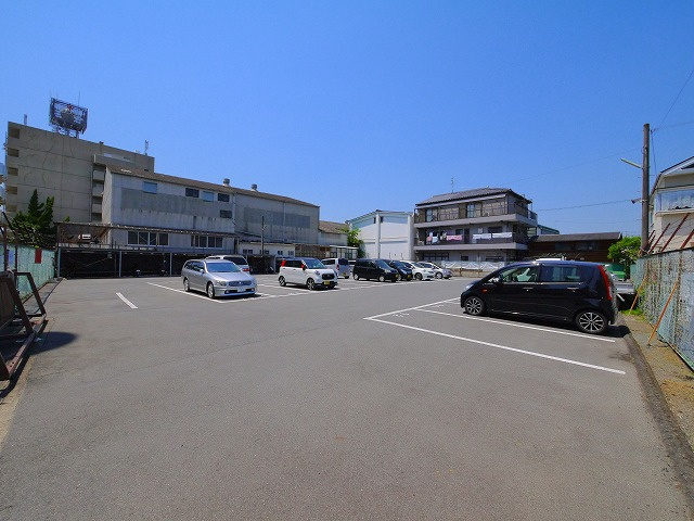 南京終マンションAの駐車場|駐車場完備です