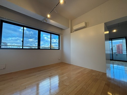 koishikawa：（コロン）の画像