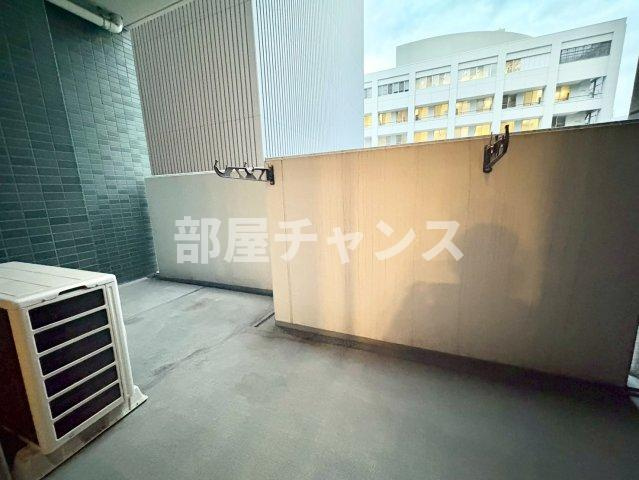 プレサンス丸の内雅風のバルコニー