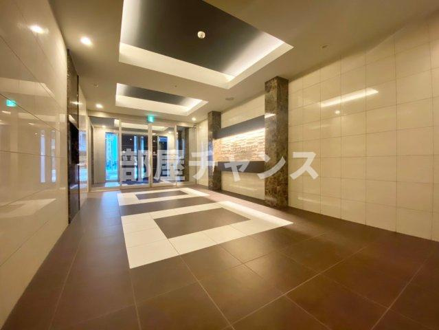 プレサンス丸の内雅風のロビー