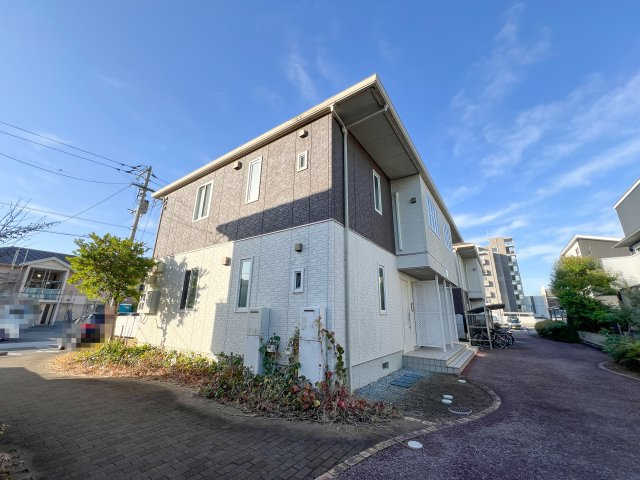 グランマスト杉井流Ⅲ B棟の外観