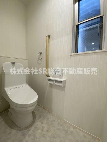 長堂1丁目中古戸建のトイレ|トイレは2か所にあり、朝の身支度がスムーズに行えます♪