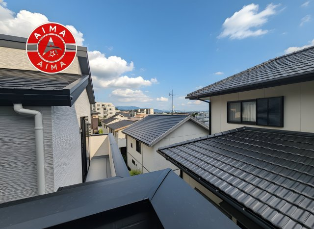 福岡市南区寺塚2丁目第1-2棟（2号棟）の展望|窓から緑が見える物件も魅力的です。
