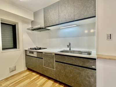 【キッチン】 | ダイアパレス舟入通り | 食器洗い乾燥機、お手入れ簡単『ホーローレンジフード』