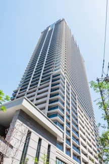 【外観】 | ブランズタワー梅田North | 【外観】タワーの資産を守り抜き、将来にわたる満足を目指したタワーレジデンス誕生！