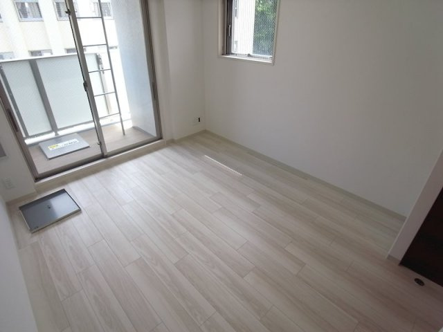 エステムコート三宮EASTザ・フロントの居間・リビング