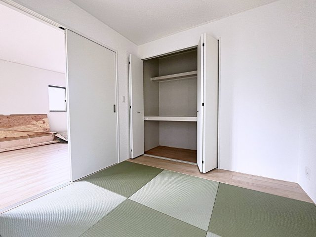 新築戸建・新築建売　二本松市油井第5　油井小・安達中の和室|リビングのすぐ隣にあるのでお子様のお昼寝や遊び場として最適です！