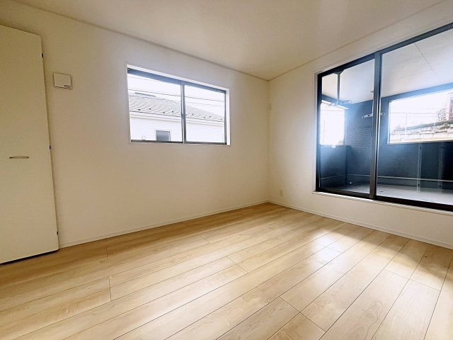 新築戸建・新築建売　二本松市油井第5　油井小・安達中の洋室|落ち着きのある空間で自分だけのプライベートな時間をお過ごしください！