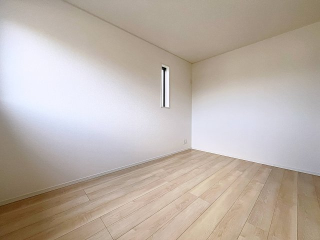 新築戸建・新築建売　二本松市油井第5　油井小・安達中の洋室|【洋室6帖】シンプルなので様々なテイストのインテリアも合いそうですね！