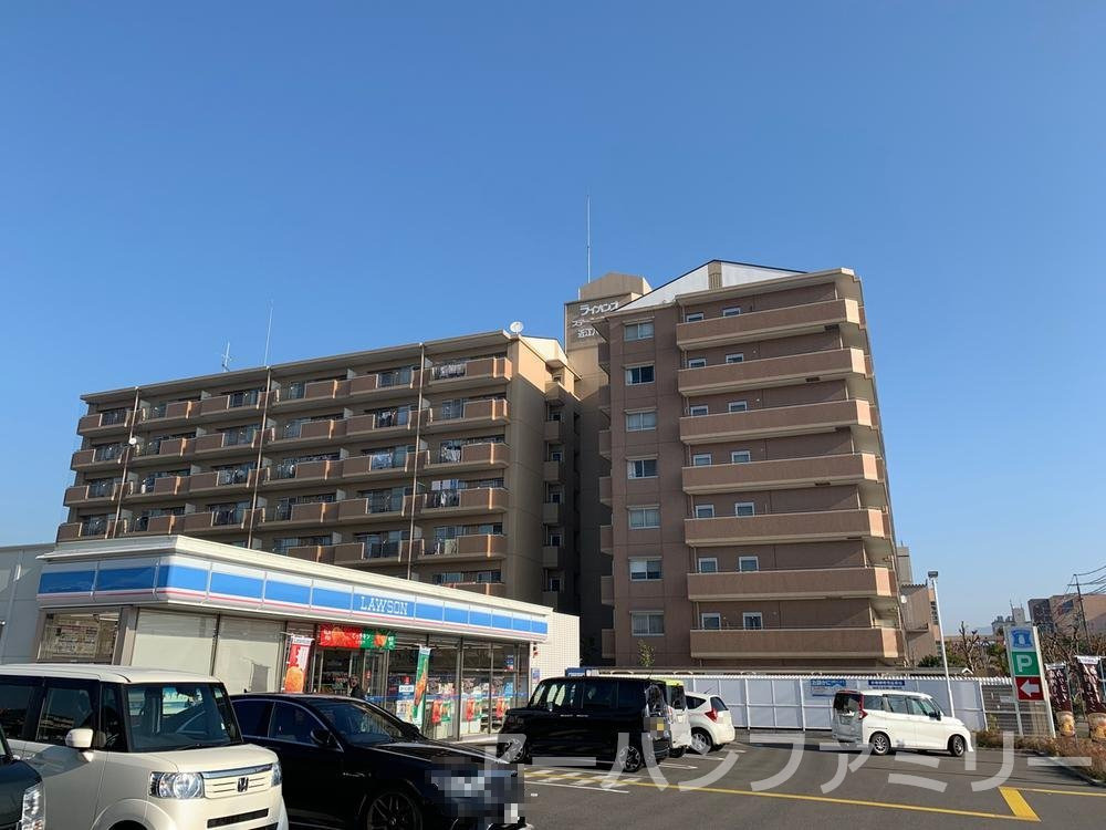 ライオンズステーションプラザ近江八幡壱番館の外観