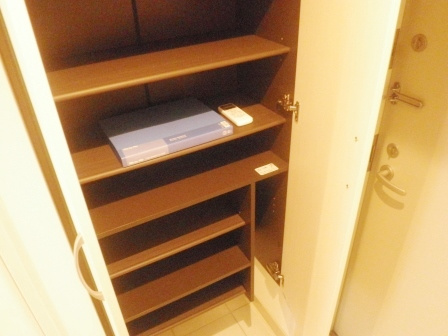 カスタリア本駒込の玄関